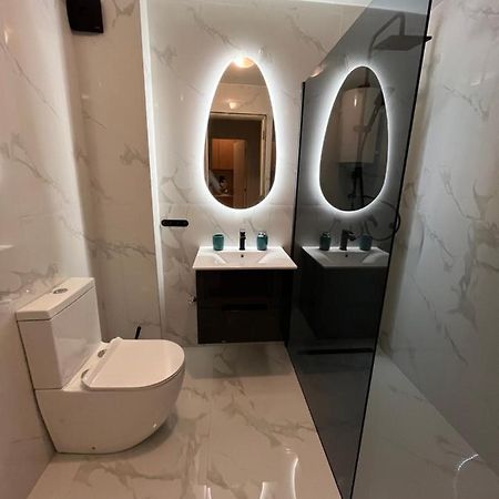 Apartment Ana - City Center Belgrado Buitenkant foto
